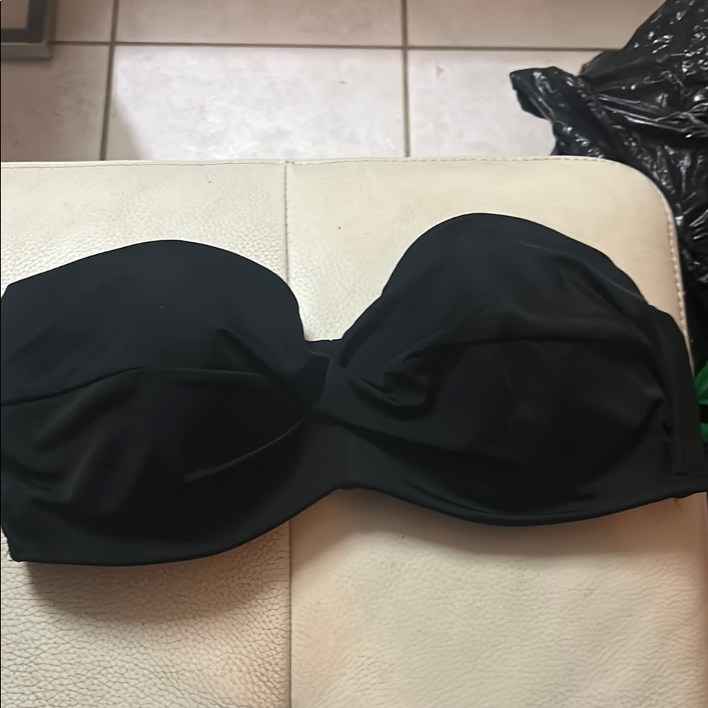 Black Strapless Bikini Top